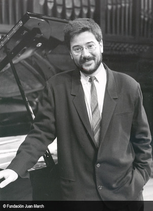 Enrique X. Macías